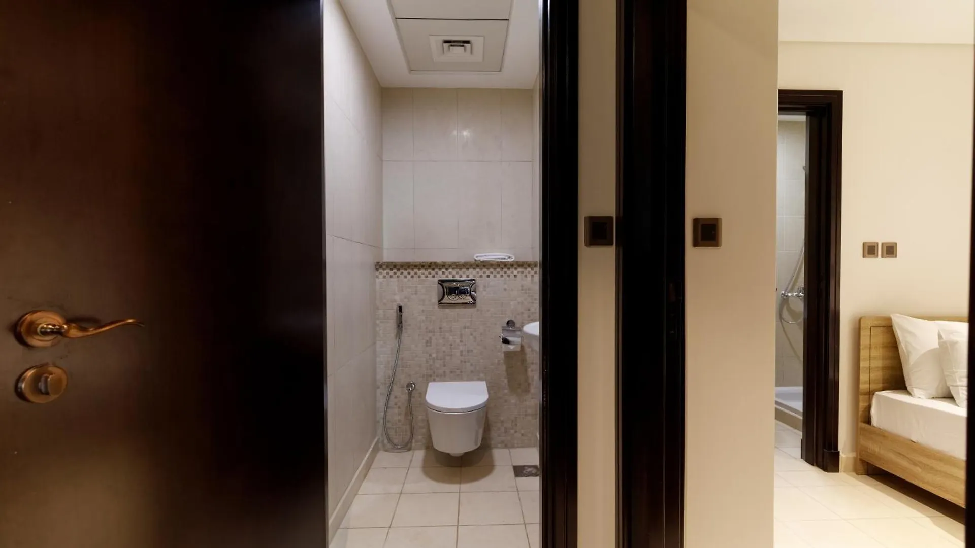 Charming Sea View 2Bdr, Beach And Pool Access Dubai 0*,