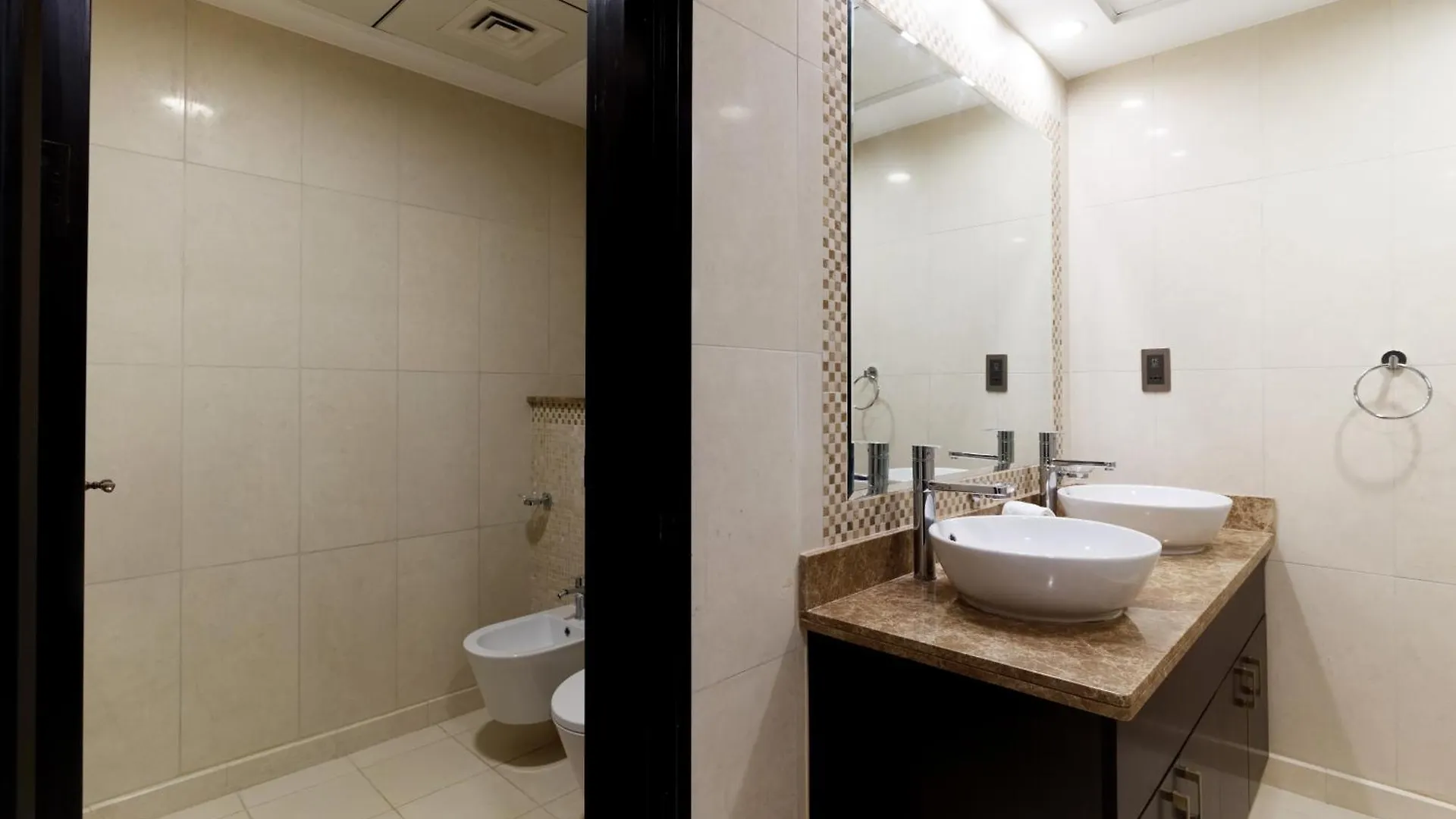 Apartment Charming Sea View 2Bdr, Beach And Pool Access Dubai