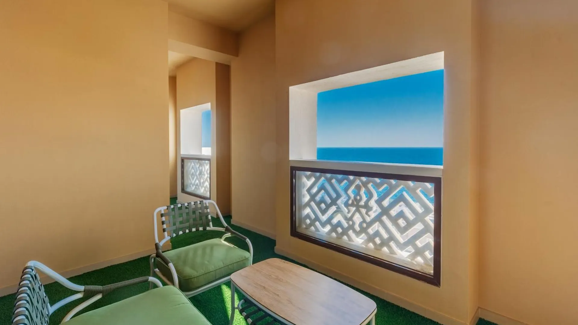 Charming Sea View 2Bdr, Beach And Pool Access Dubai 0*,  United Arab Emirates