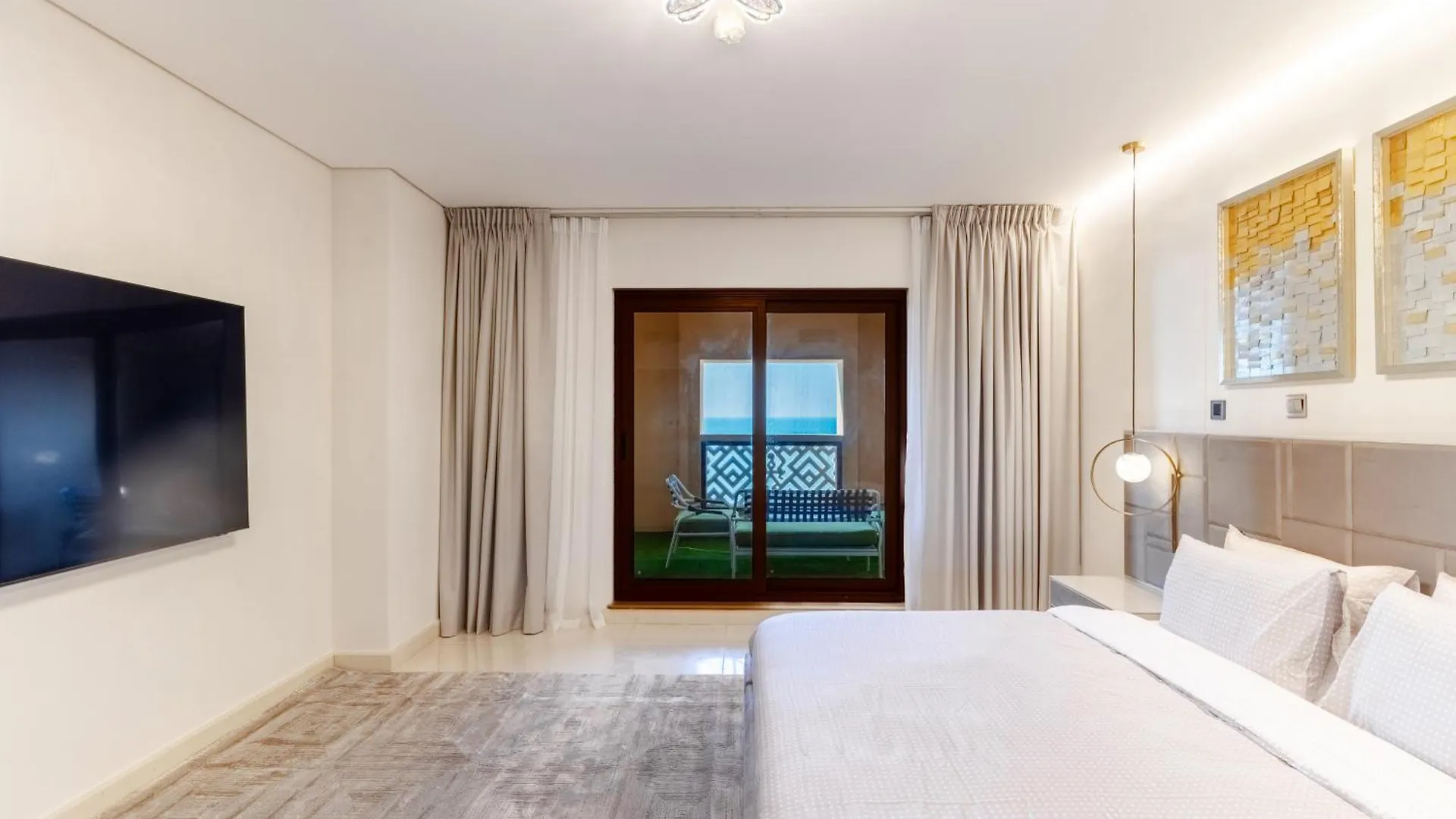 Charming Sea View 2Bdr, Beach And Pool Access Dubai 0*,